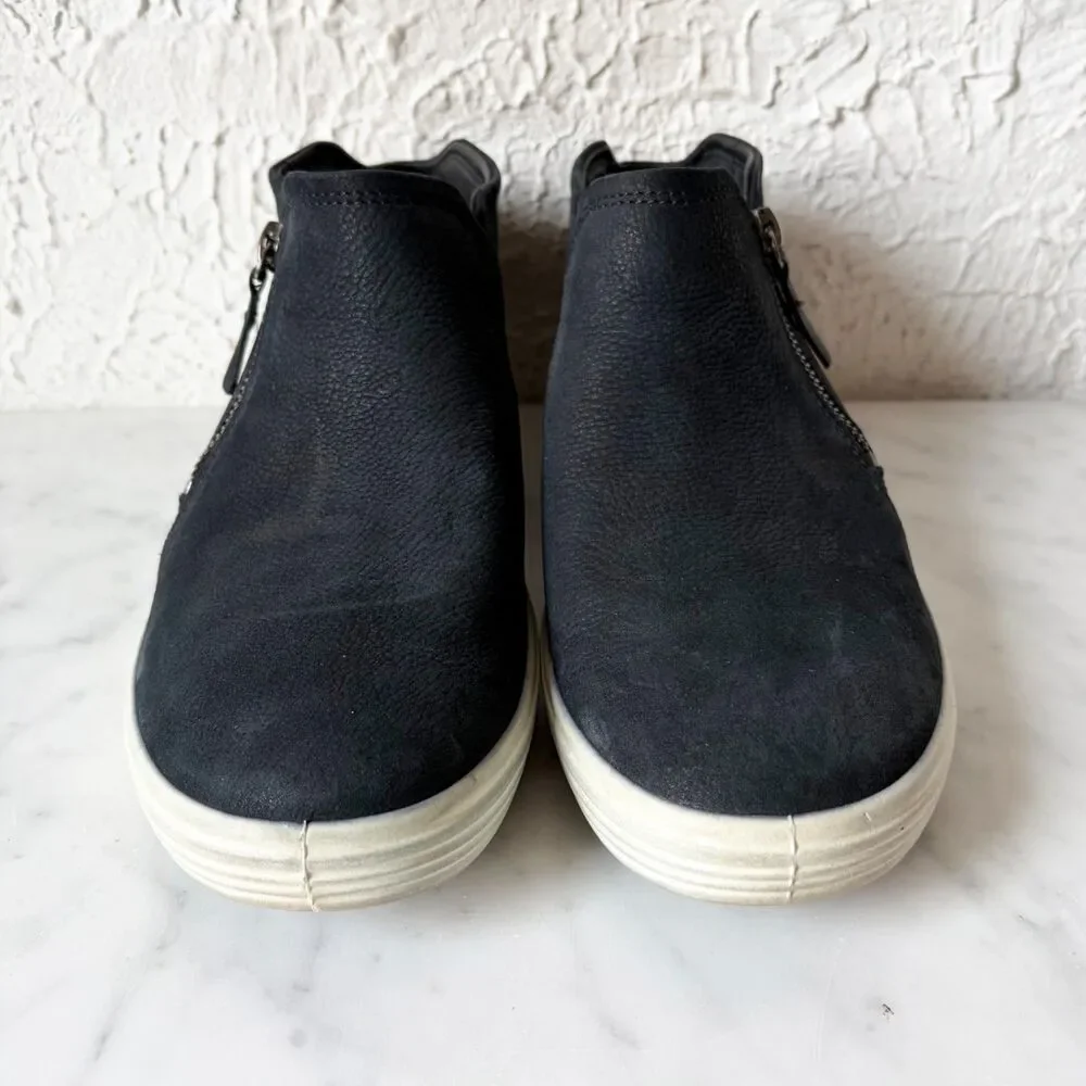 ECCO Soft 7 Side Zip Booties Women's 39 US 8-8.5 Dark Blue Nubuck Leather